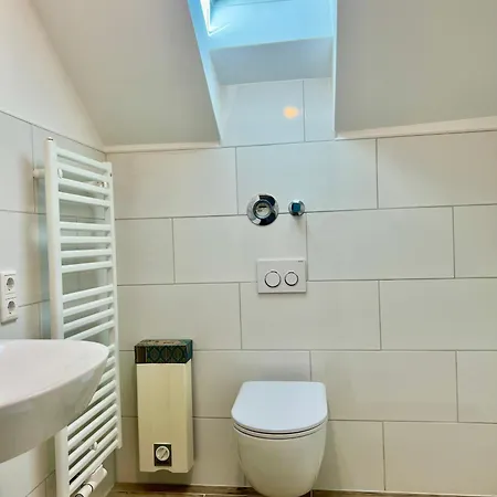 Modern Und Flexibel Wohnen Zwischen Koeln Und Duesseldorf Apartment